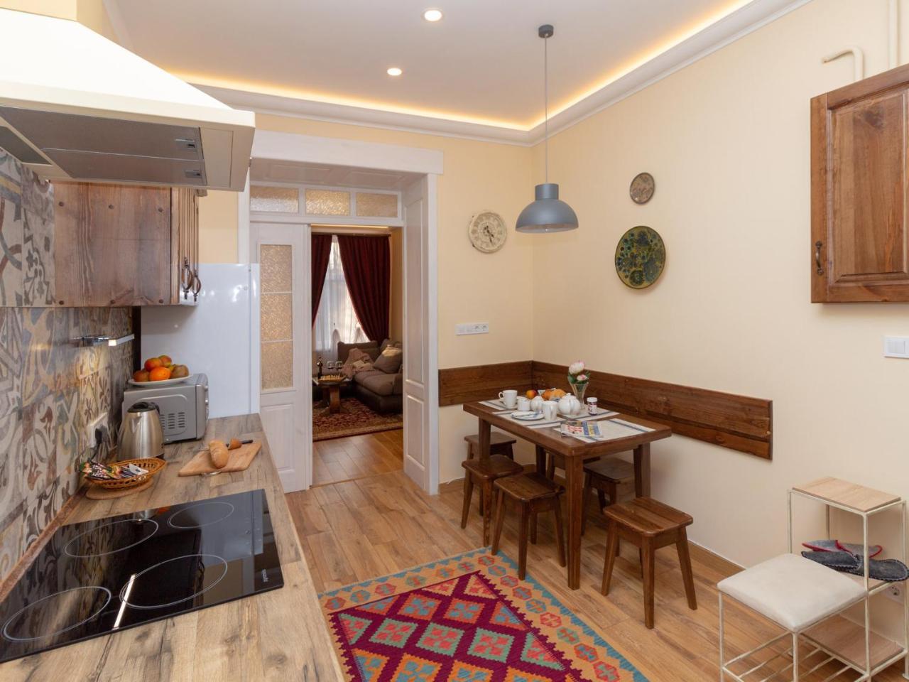 Lviv Suites At Pidmurna St. 20 Buitenkant foto