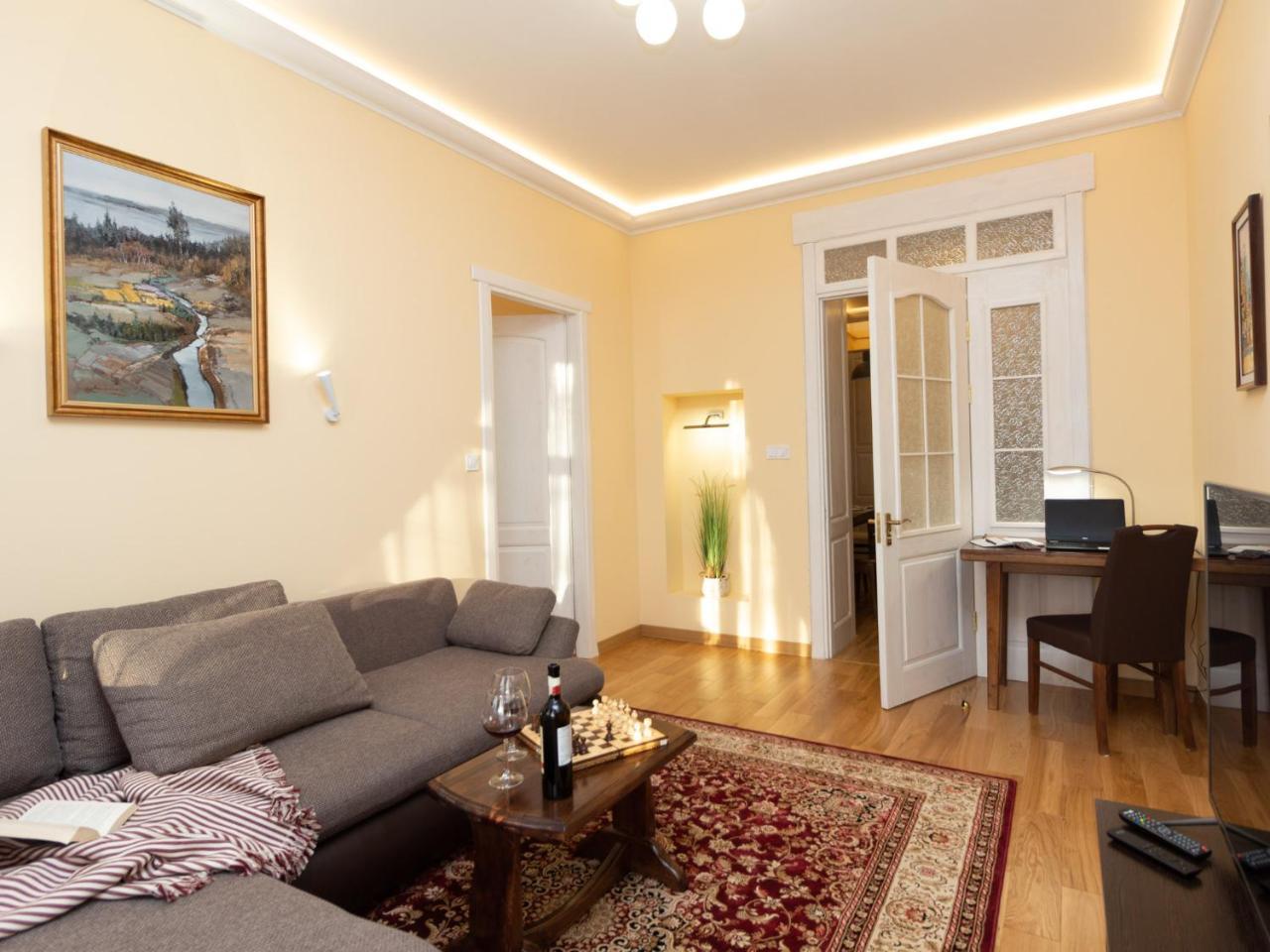 Lviv Suites At Pidmurna St. 20 Buitenkant foto